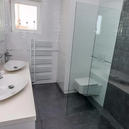 House Queens With Sea View Гостевой дом 3*