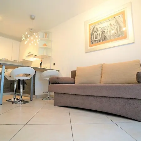 House Queens With Sea View Pensjonat Selce