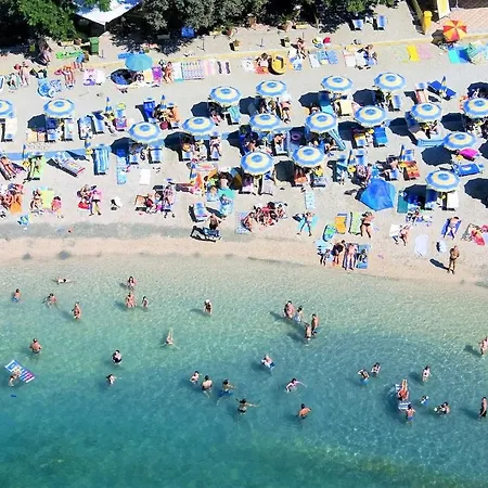 House Queens With Sea View Pensjonat