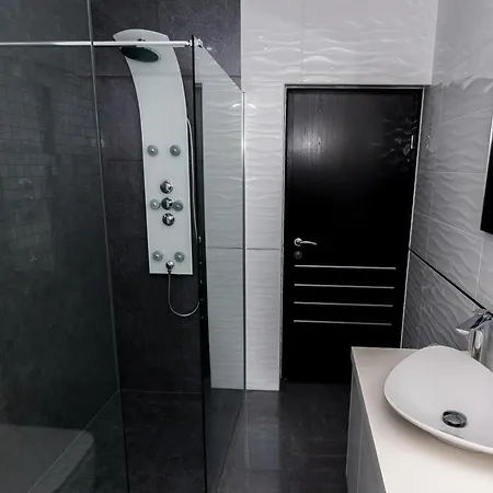 House Queens With Sea View Pensjonat